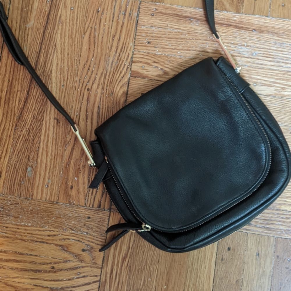 Vince Camuto black leather crossbody purse